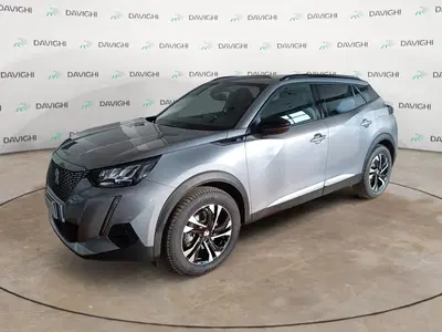 Peugeot 2008 motore elettrico 136 CV Allure Pack del 2022 usata a Parma