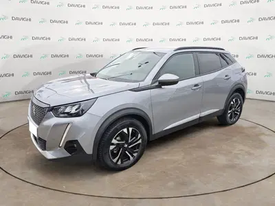 Peugeot 2008 PureTech 100 S&amp;S Allure Pack del 2021 usata a Parma
