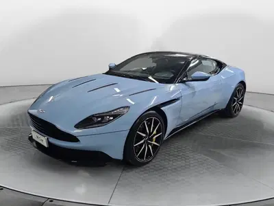 Aston Martin DB11 DB11 V12 Coup&eacute; del 2017 usata a San Nicola la Strada