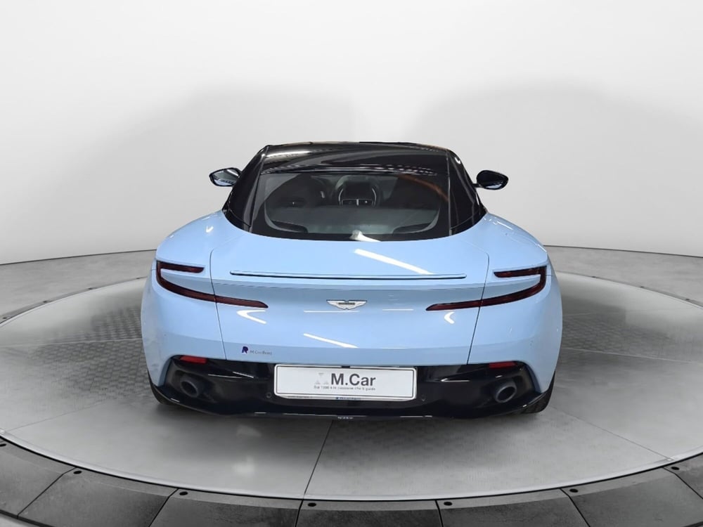 Aston Martin DB11 usata a Caserta (6)