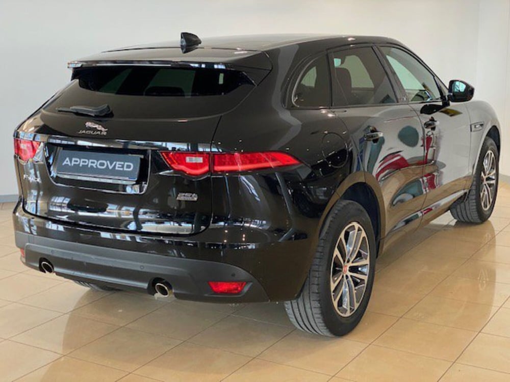 Jaguar F-Pace usata a Arezzo (2)