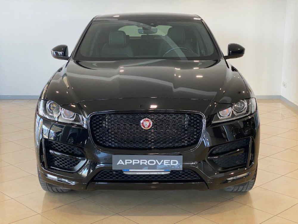 Jaguar F-Pace usata a Arezzo (8)