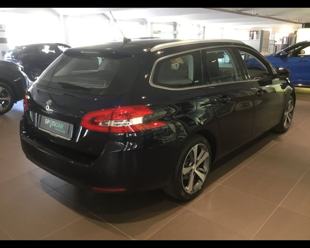 Peugeot 308 SW usata a Varese (7)