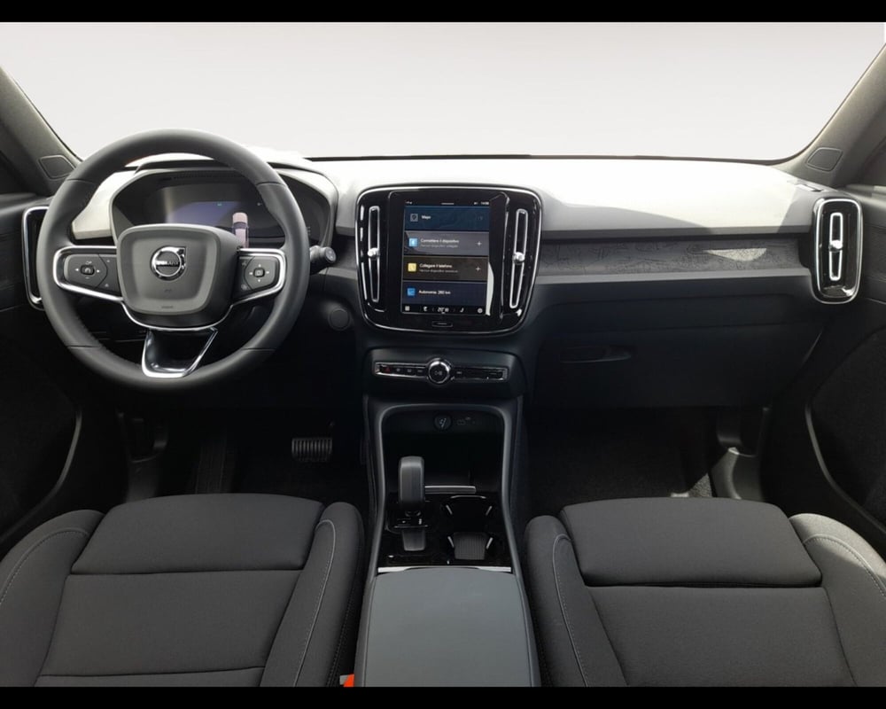 Volvo XC40 nuova a Ravenna (10)