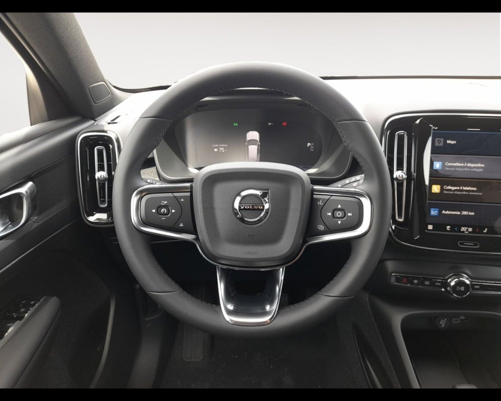 Volvo XC40 nuova a Ravenna (12)