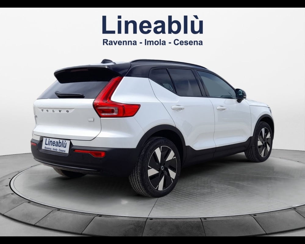 Volvo XC40 nuova a Ravenna (5)