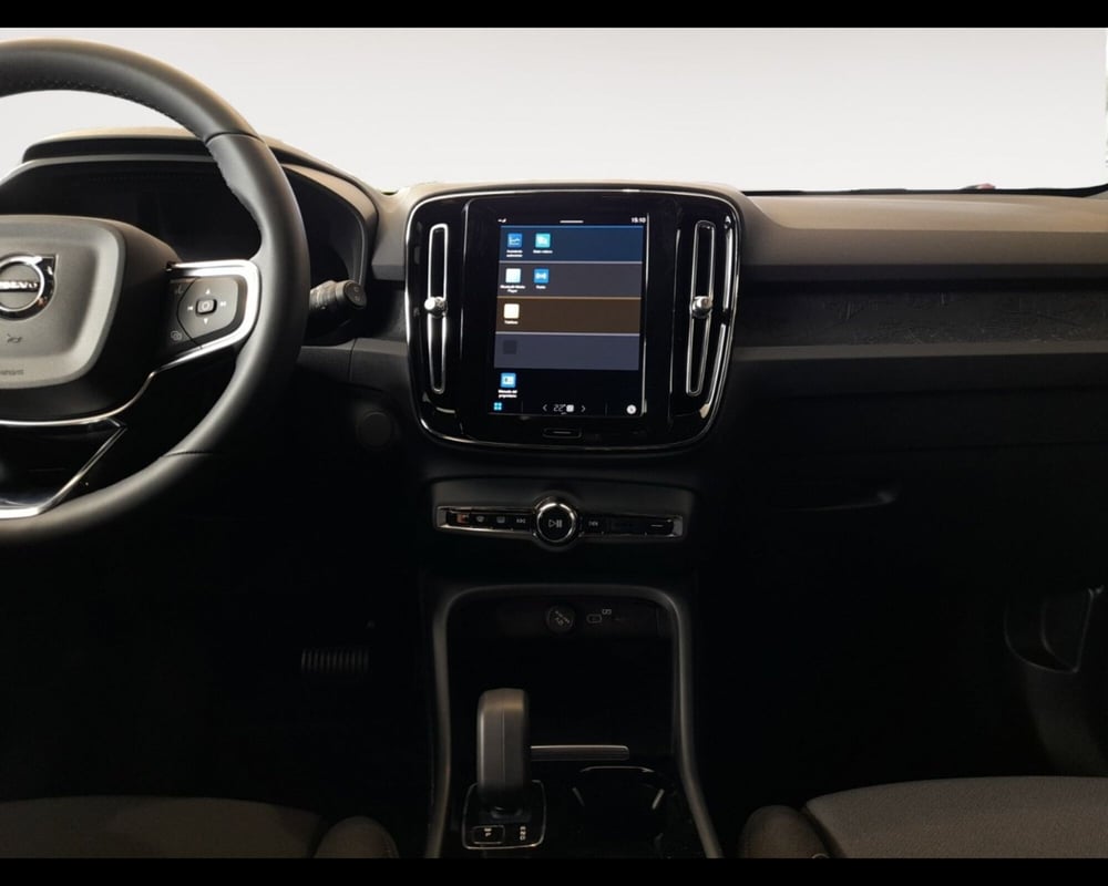 Volvo XC40 nuova a Ravenna (11)