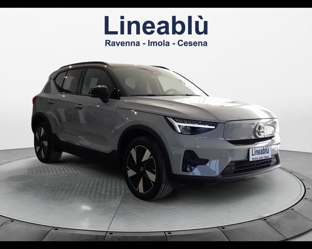 Volvo XC40 nuova a Ravenna (7)