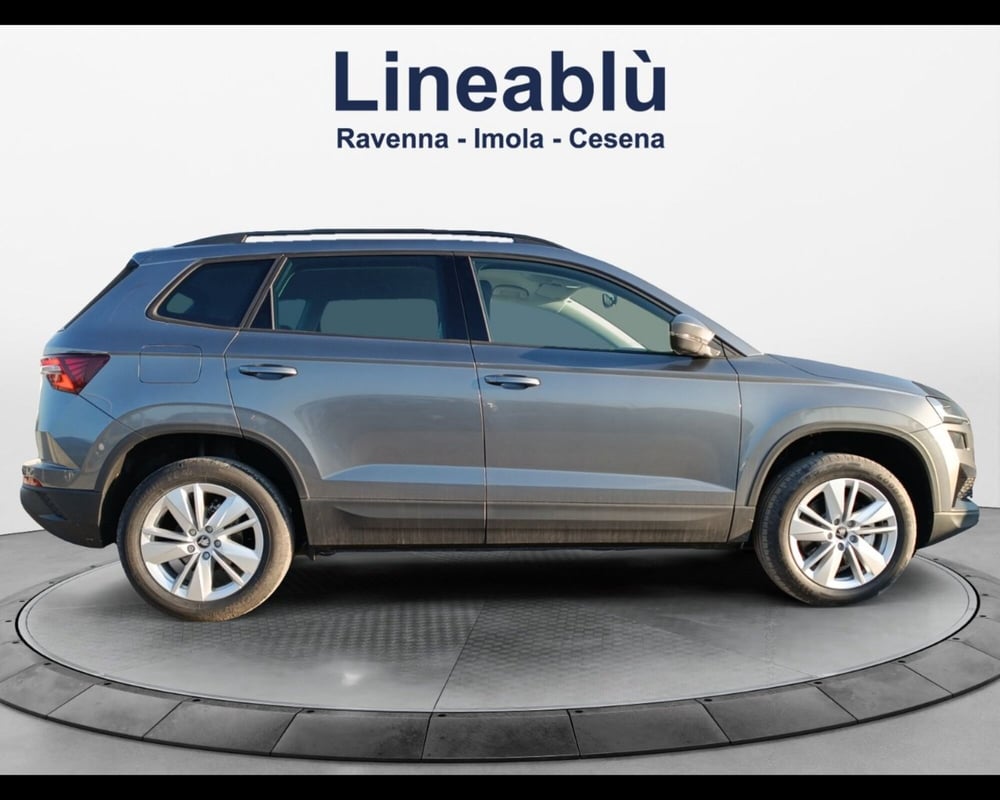 Skoda Karoq nuova a Forlì-Cesena (6)