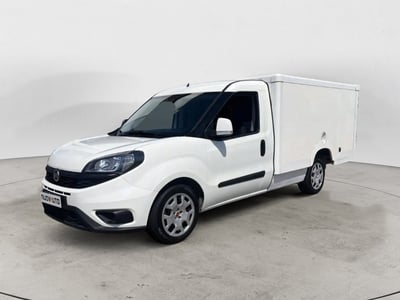 Fiat Dobl&ograve; cargo maxi XL combi M1 1.6 mjt 16v SX 120cv E6d del 2019 usata a Madignano