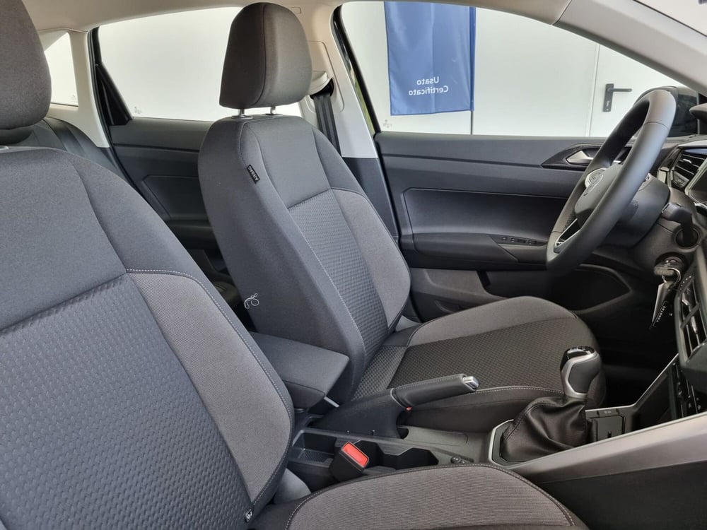 Volkswagen Taigo nuova a Potenza (9)