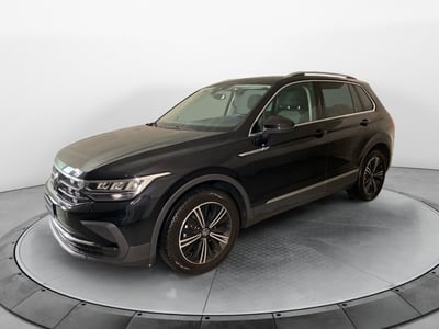 Volkswagen Tiguan 1.5 TSI ACT Life del 2021 usata a Carnago