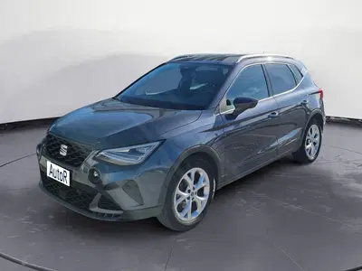 SEAT Arona 1.0 EcoTSI 110 CV DSG FR del 2021 usata a Tito