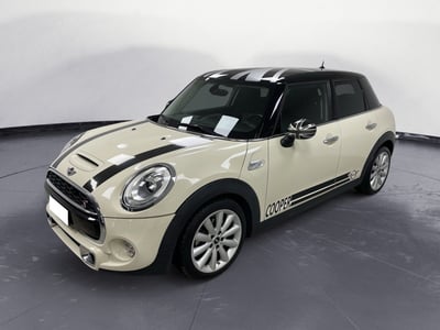 MINI Mini 2.0 Cooper SD aut. Boost 5 porte  del 2018 usata a Carnago