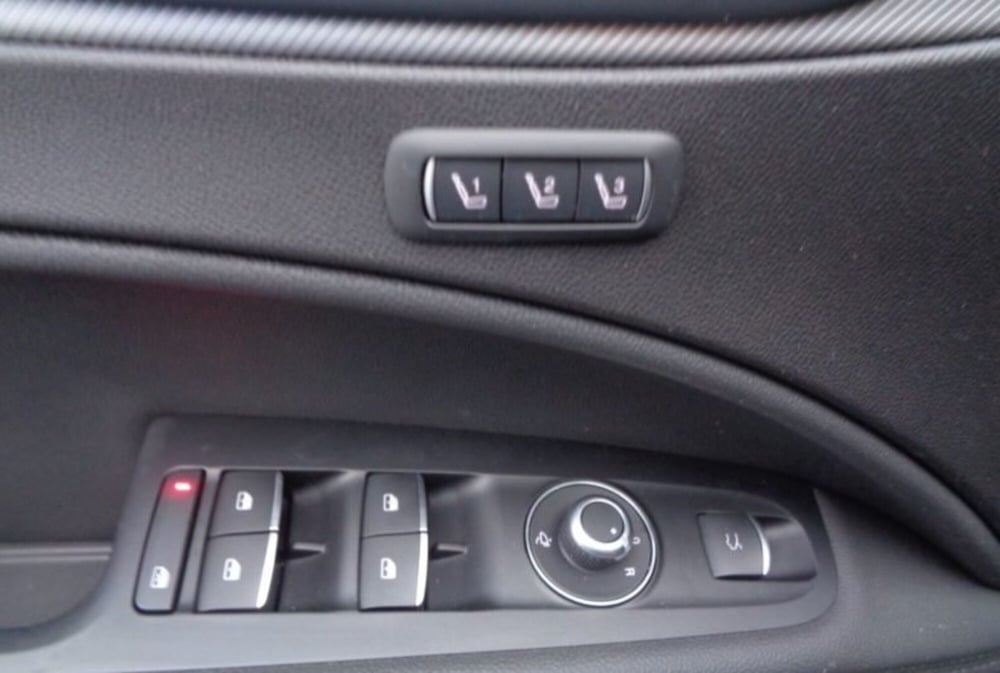 Alfa Romeo Stelvio nuova a L'Aquila (9)