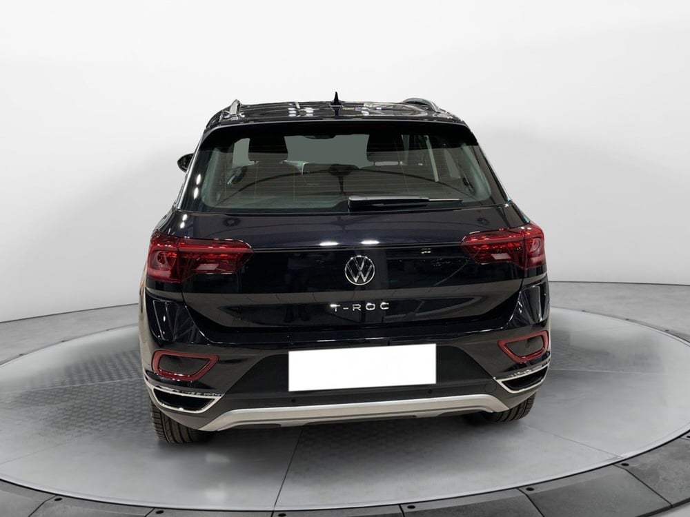 Volkswagen T-Roc nuova a Varese (5)