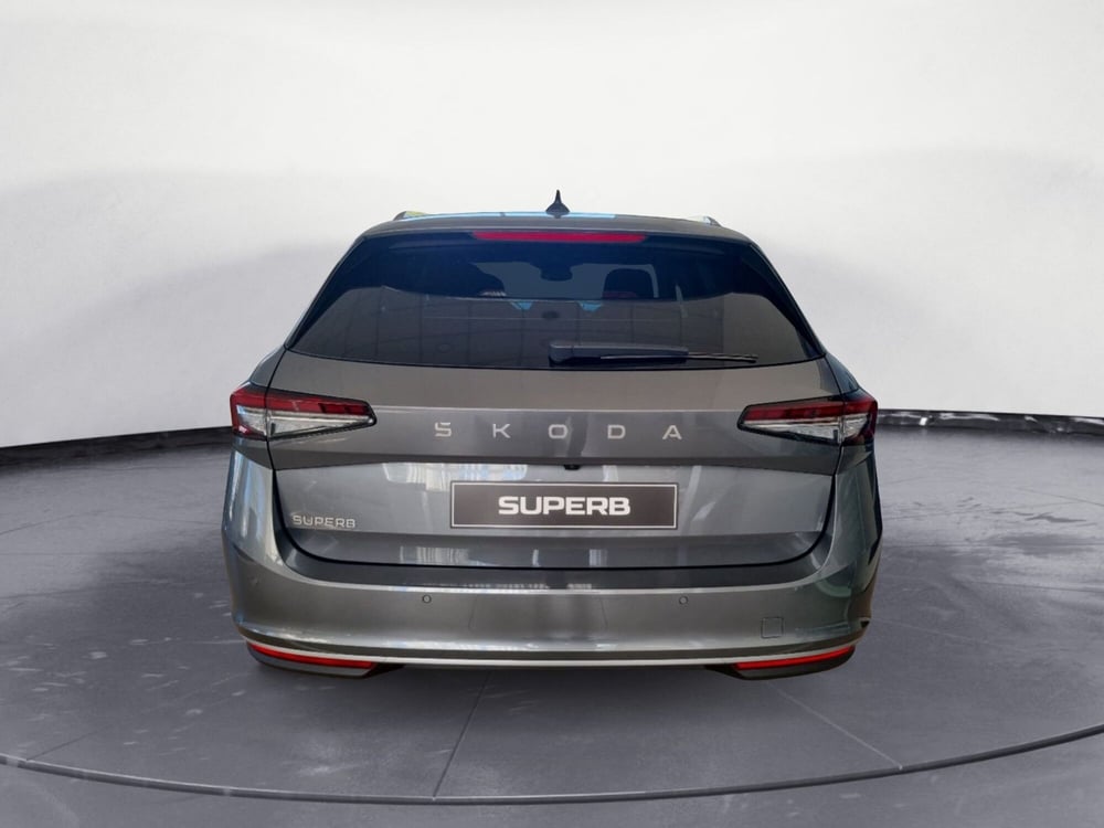 Skoda Superb Station Wagon nuova a Potenza (6)