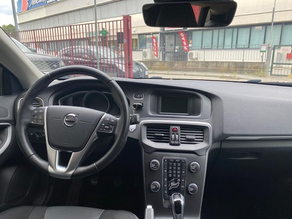 Volvo V40 usata a Arezzo (10)