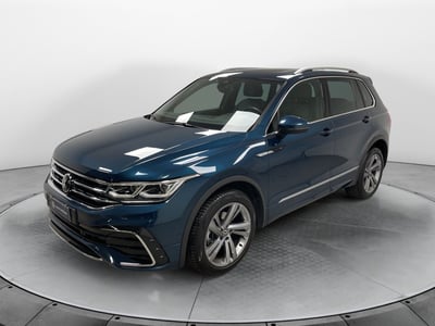 Volkswagen Tiguan 2.0 TDI 150 CV SCR DSG 4MOTION R-Line del 2022 usata a Carnago