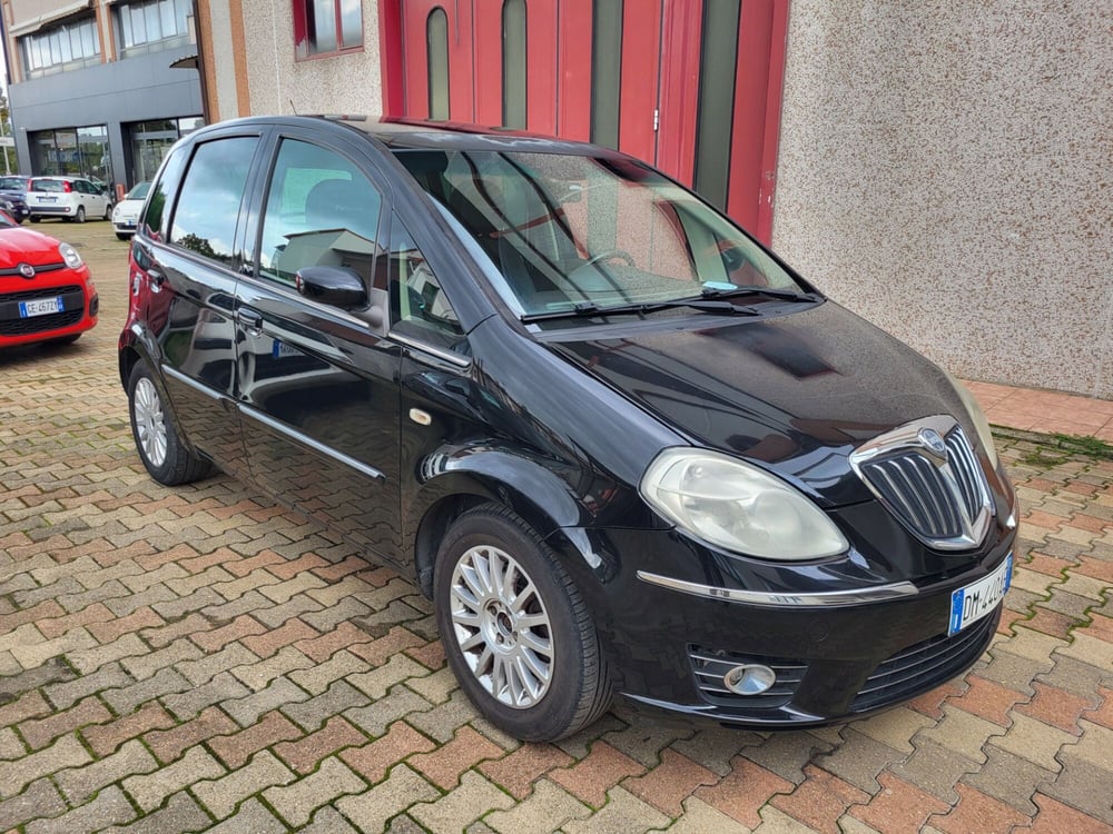 Lancia Musa usata a Arezzo (2)