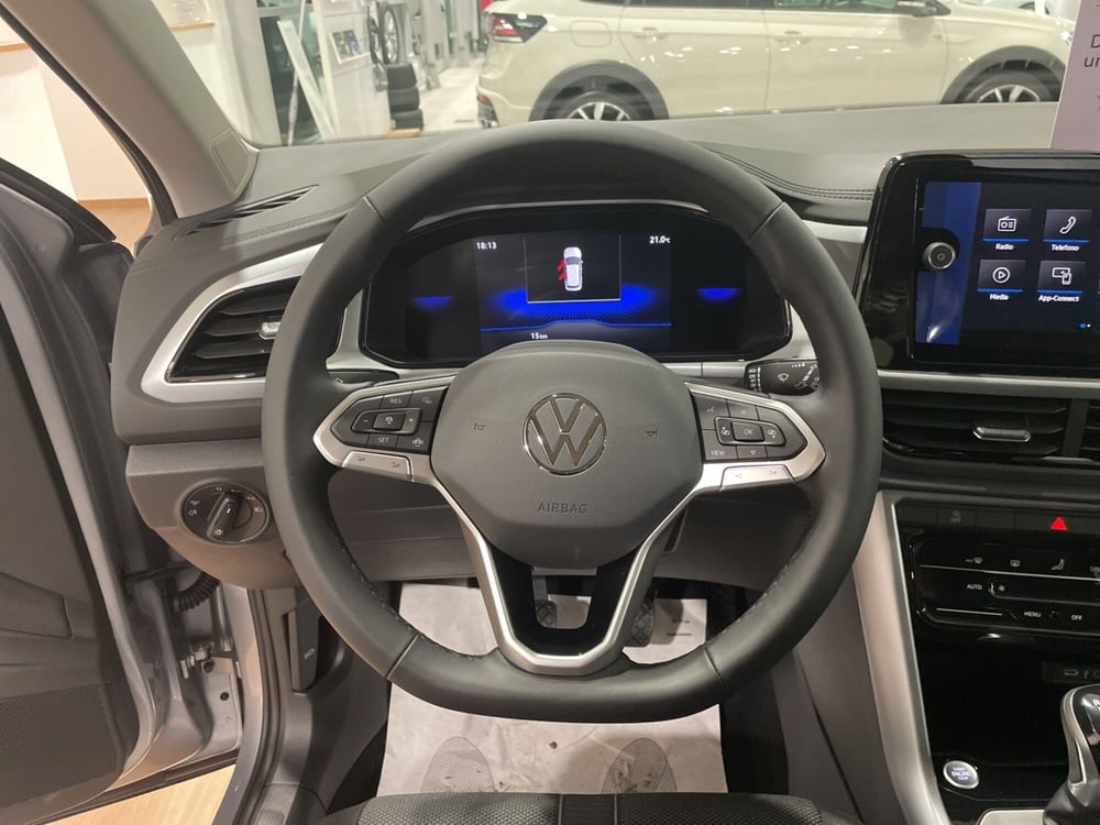 Volkswagen T-Roc nuova a Varese (14)