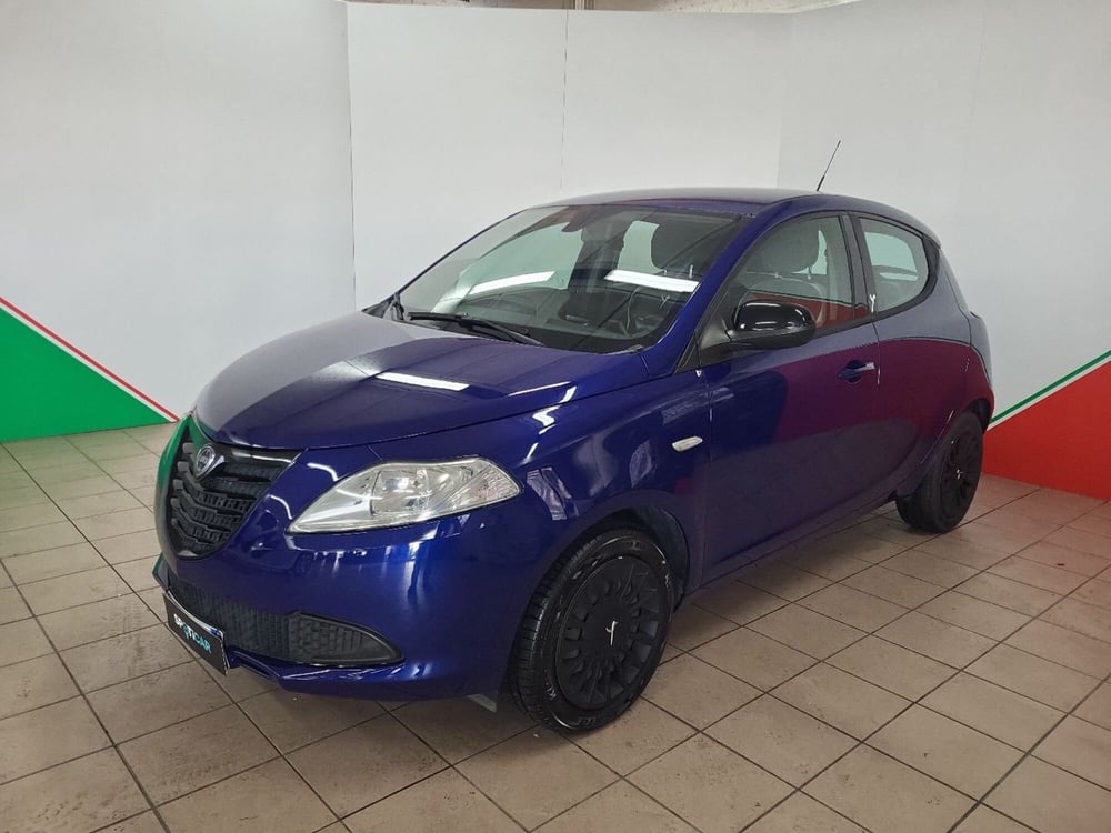 Lancia Ypsilon usata a Arezzo