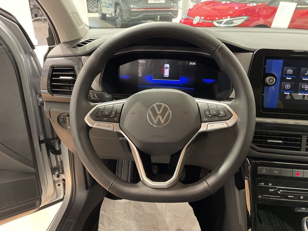 Volkswagen T-Cross nuova a Varese (14)