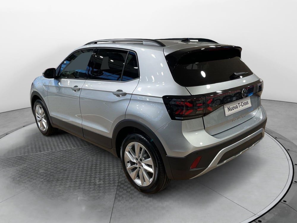 Volkswagen T-Cross nuova a Varese (4)