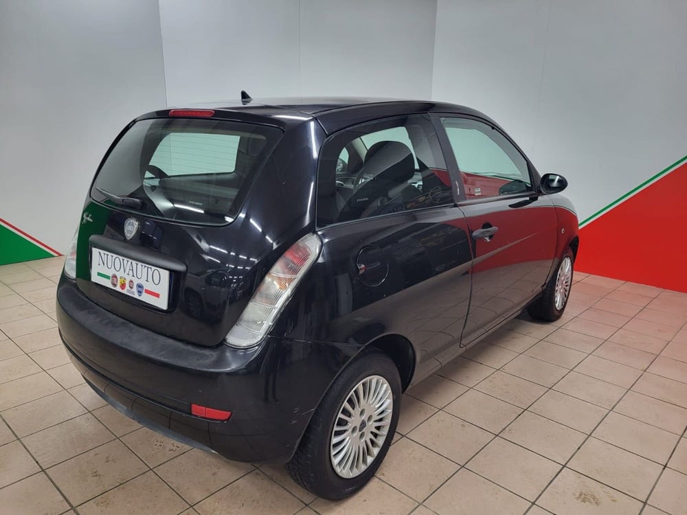 Lancia Ypsilon usata a Arezzo (3)