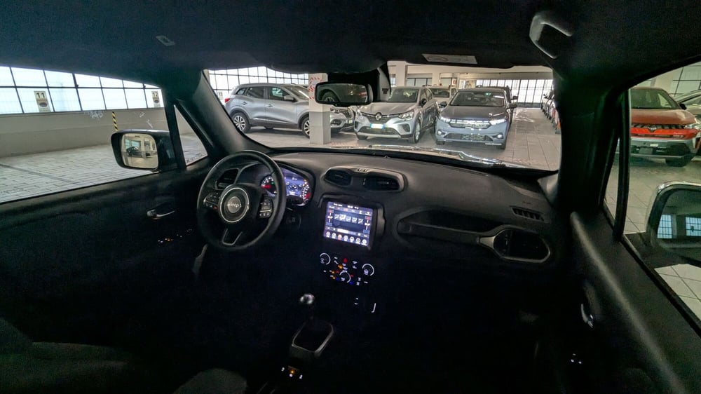 Jeep Renegade usata a Milano (12)