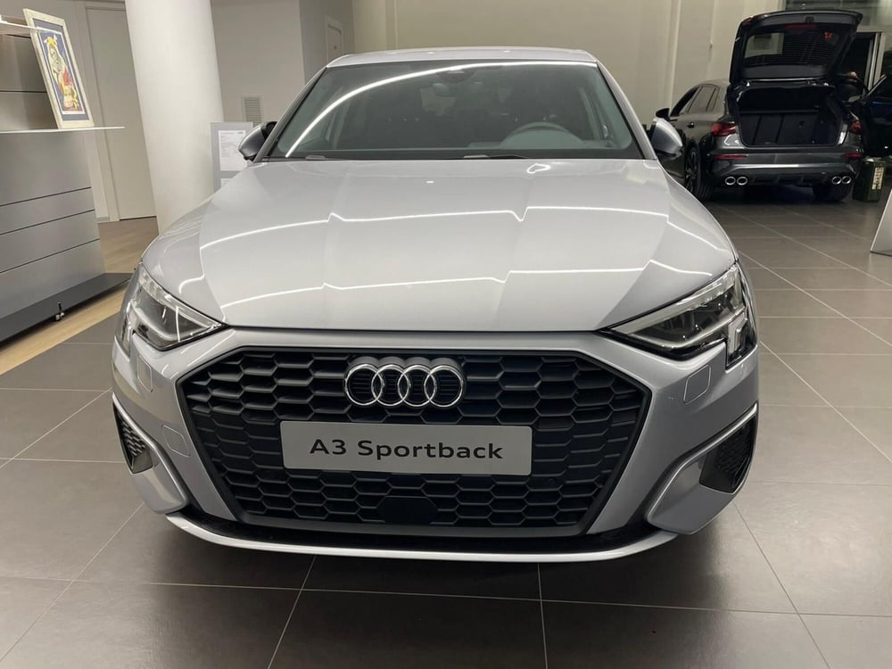 Audi A3 Sportback nuova a Taranto (2)