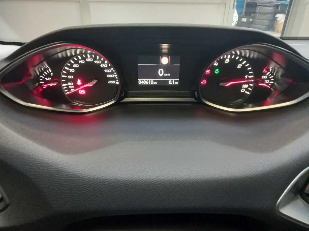 Peugeot 308 usata a Varese (12)