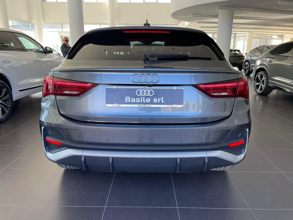 Audi Q3 Sportback usata a Taranto (3)