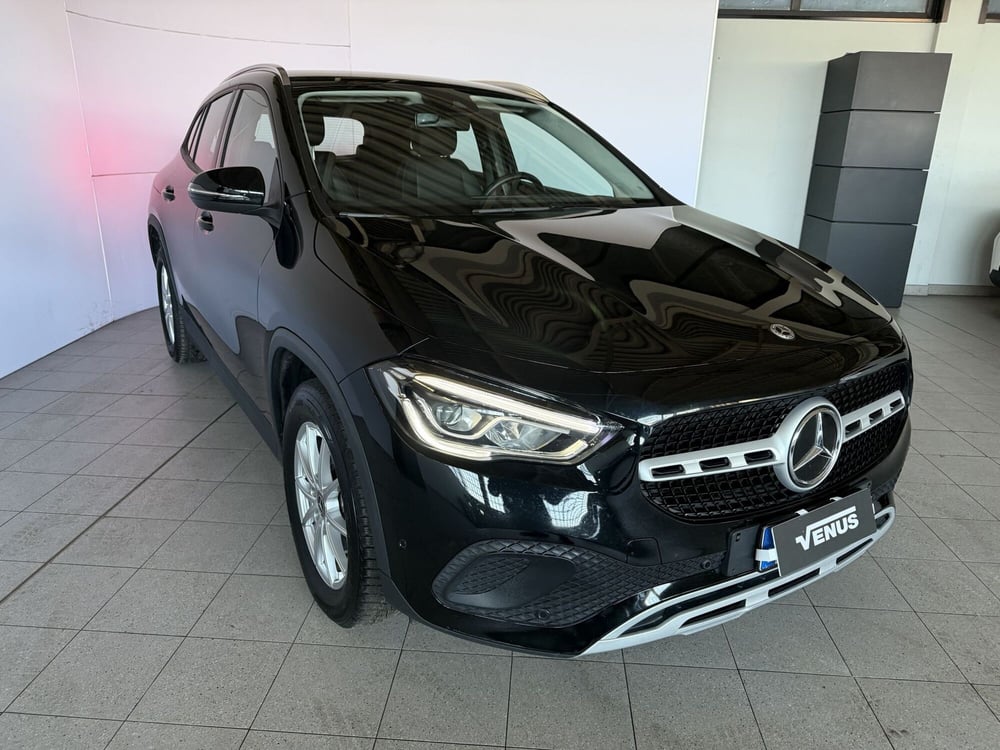 Mercedes-Benz GLA SUV usata a Milano (16)