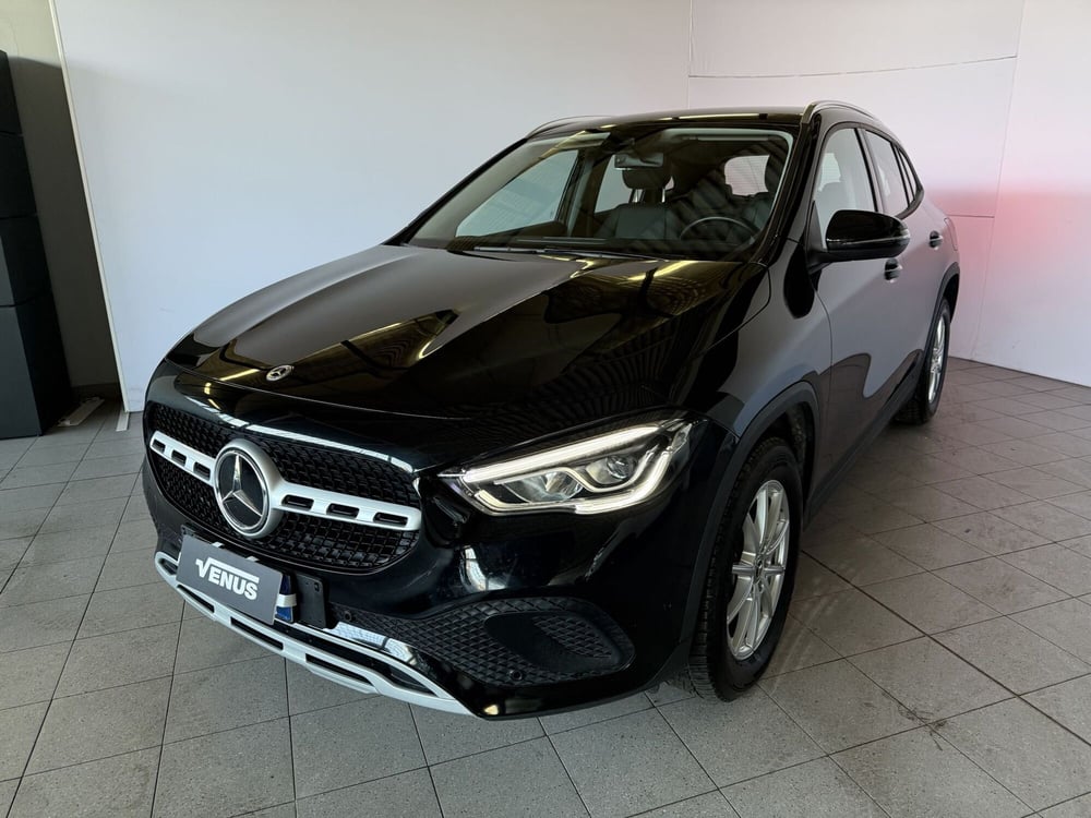 Mercedes-Benz GLA SUV usata a Milano (2)