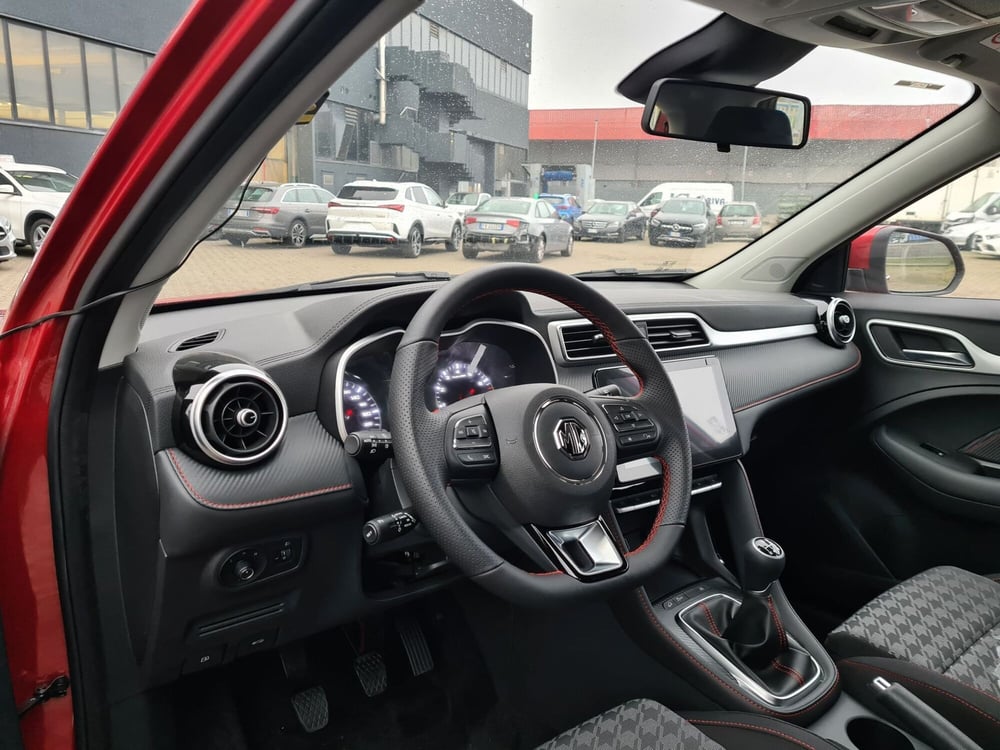 Mg ZS nuova a Milano (10)