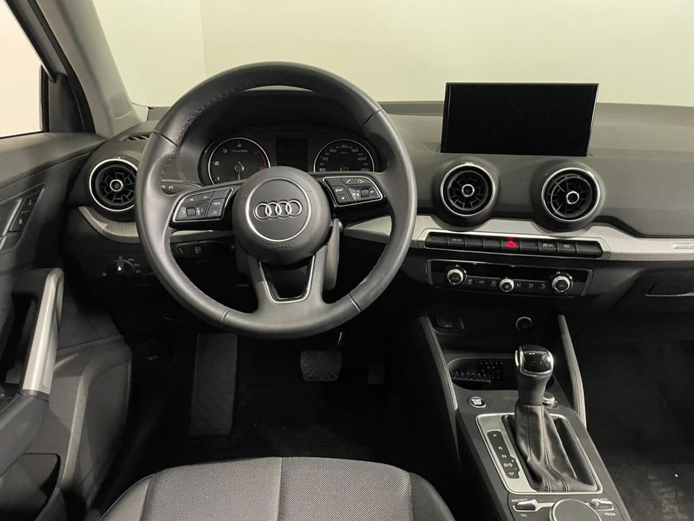 Audi Q2 usata a Taranto (6)