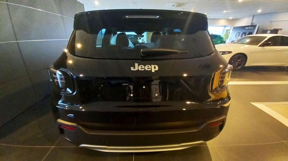 Jeep Avenger nuova a Benevento (3)