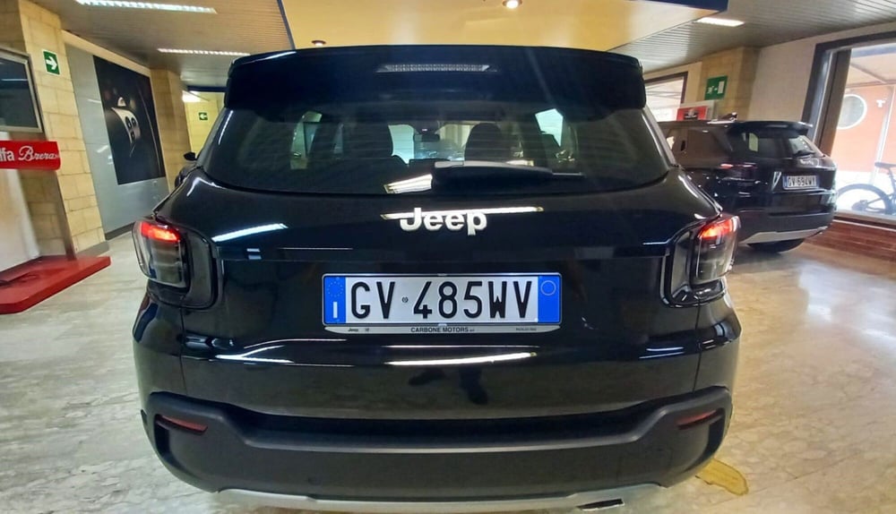 Jeep Avenger nuova a Benevento (8)