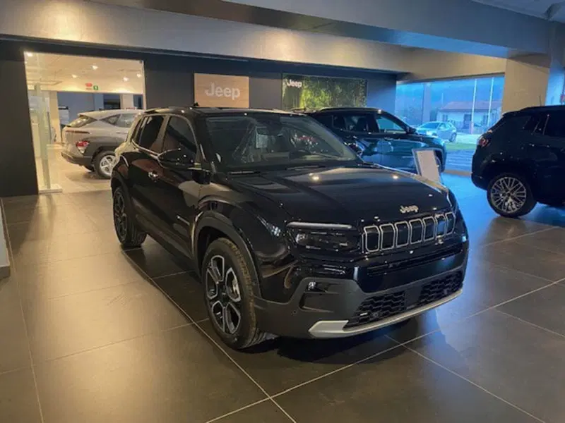 Jeep Avenger nuova a Benevento