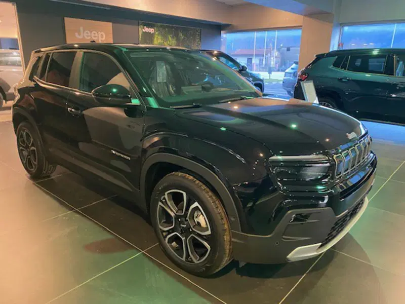 Jeep Avenger nuova a Benevento (11)