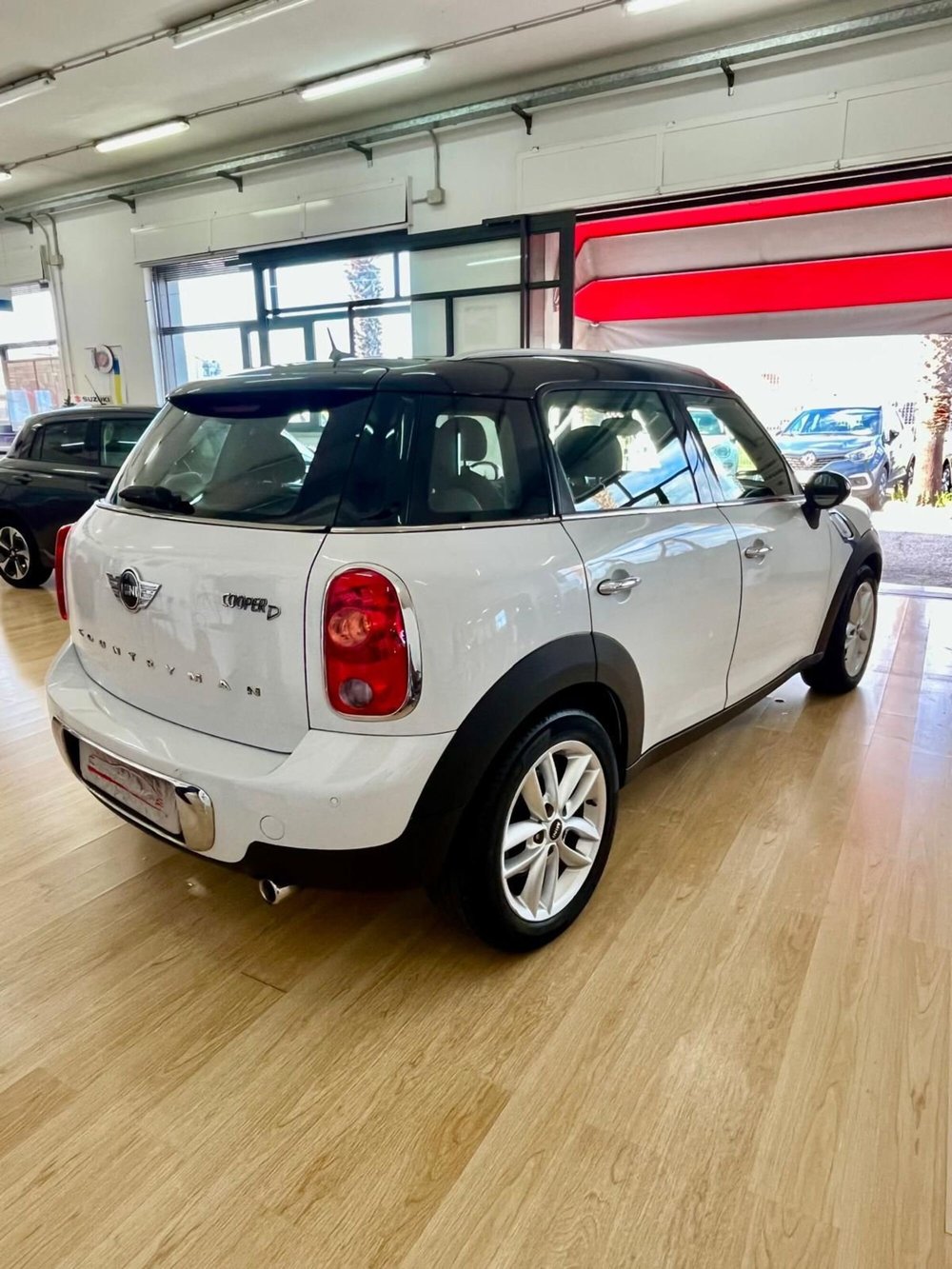 MINI Mini Countryman usata a Bari (10)