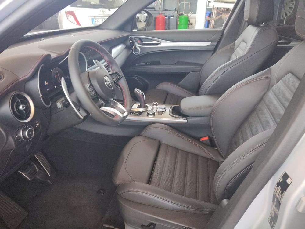 Alfa Romeo Stelvio nuova a Modena (19)