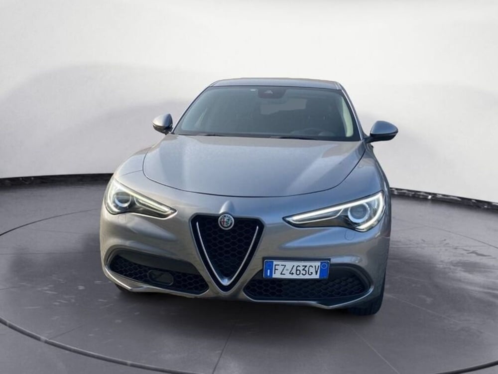 Alfa Romeo Stelvio usata a Modena (2)