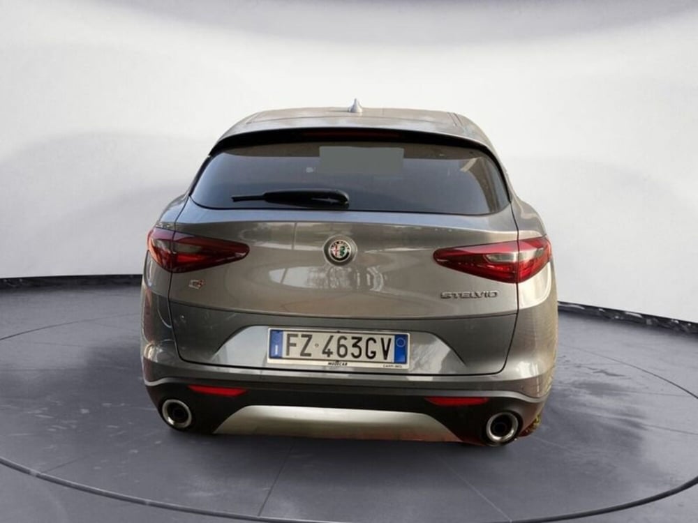 Alfa Romeo Stelvio usata a Modena (6)