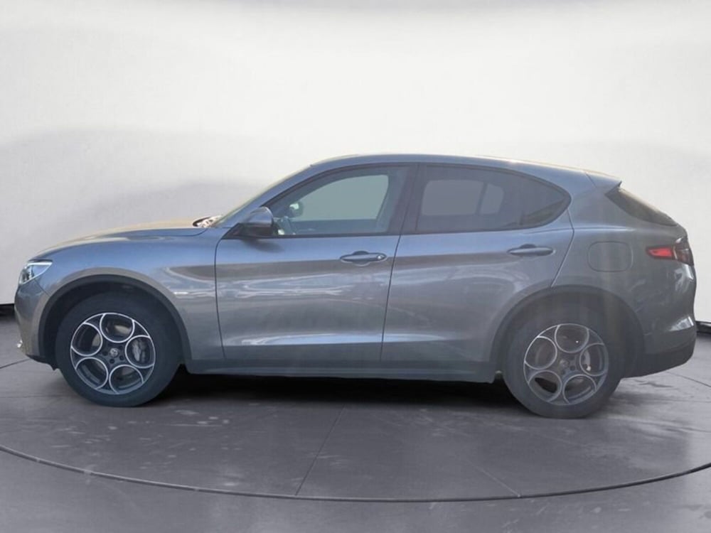 Alfa Romeo Stelvio usata a Modena (7)