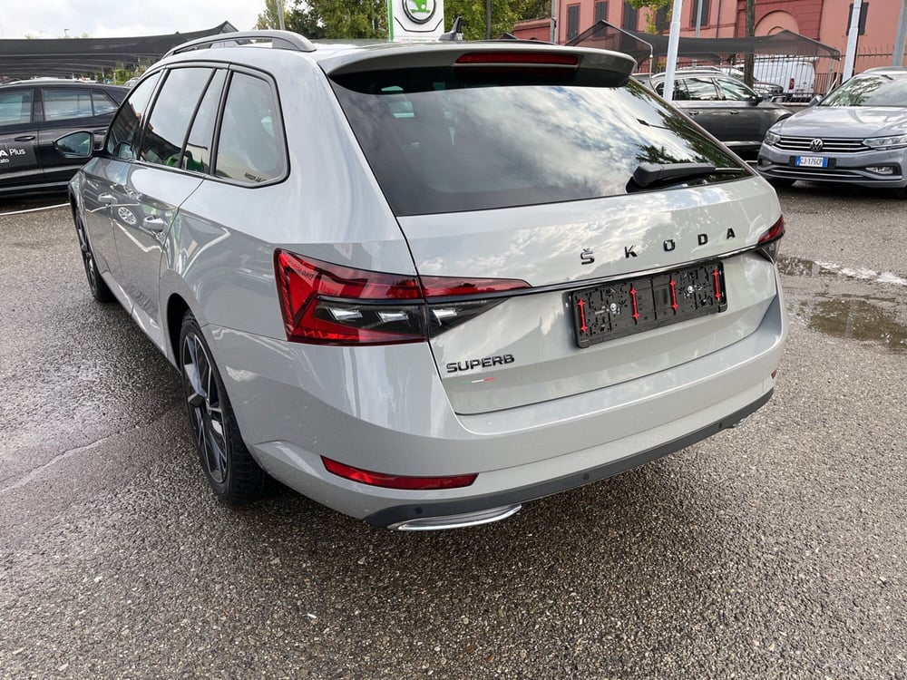 Skoda Superb Station Wagon nuova a Modena (6)