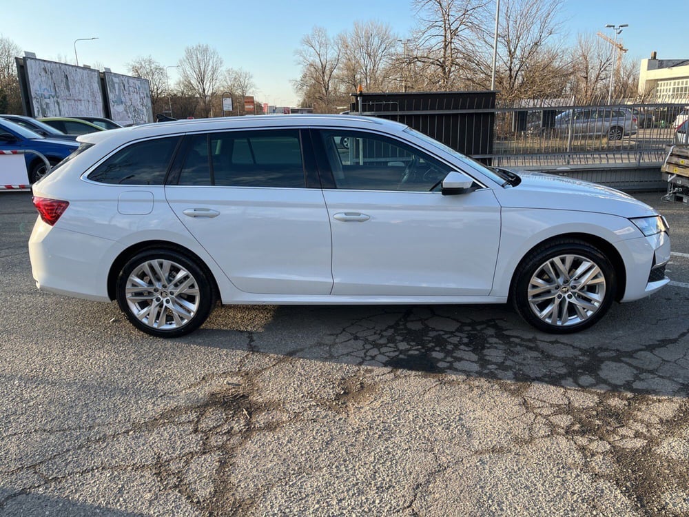 Skoda Octavia Station Wagon nuova a Modena (5)