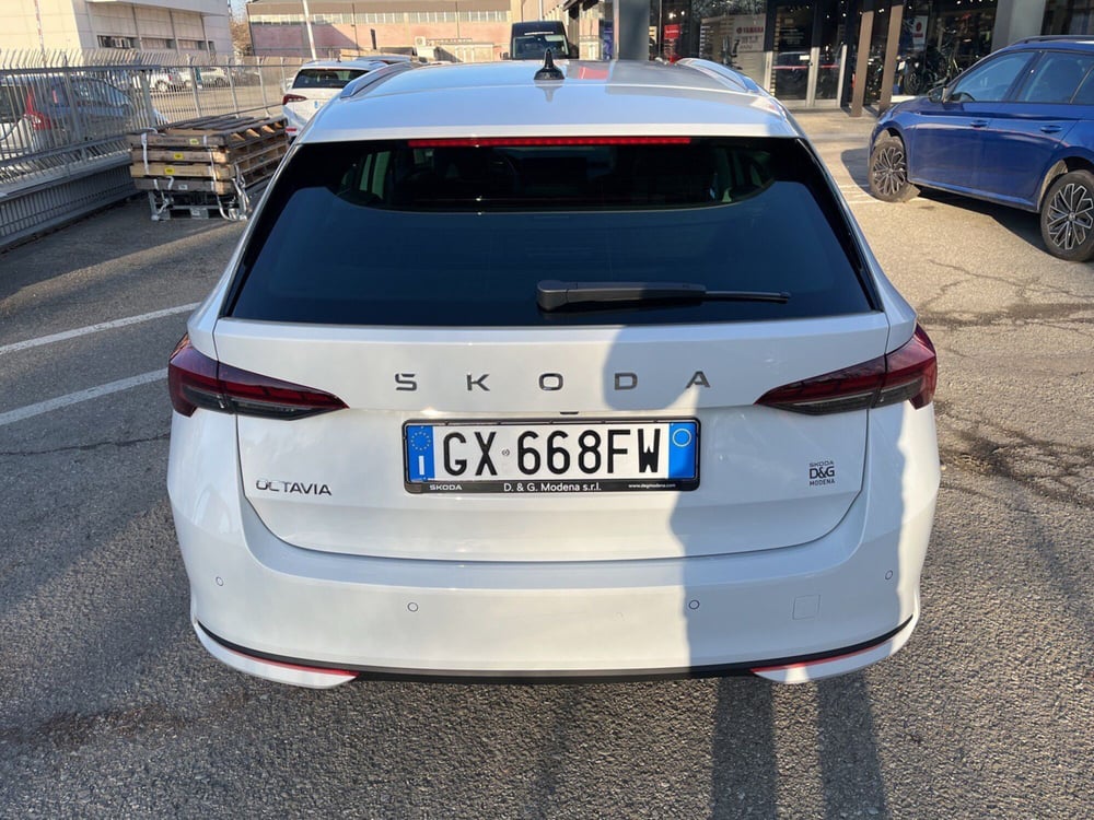 Skoda Octavia Station Wagon nuova a Modena (7)