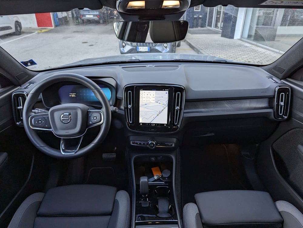 Volvo XC40 usata a Pescara (7)